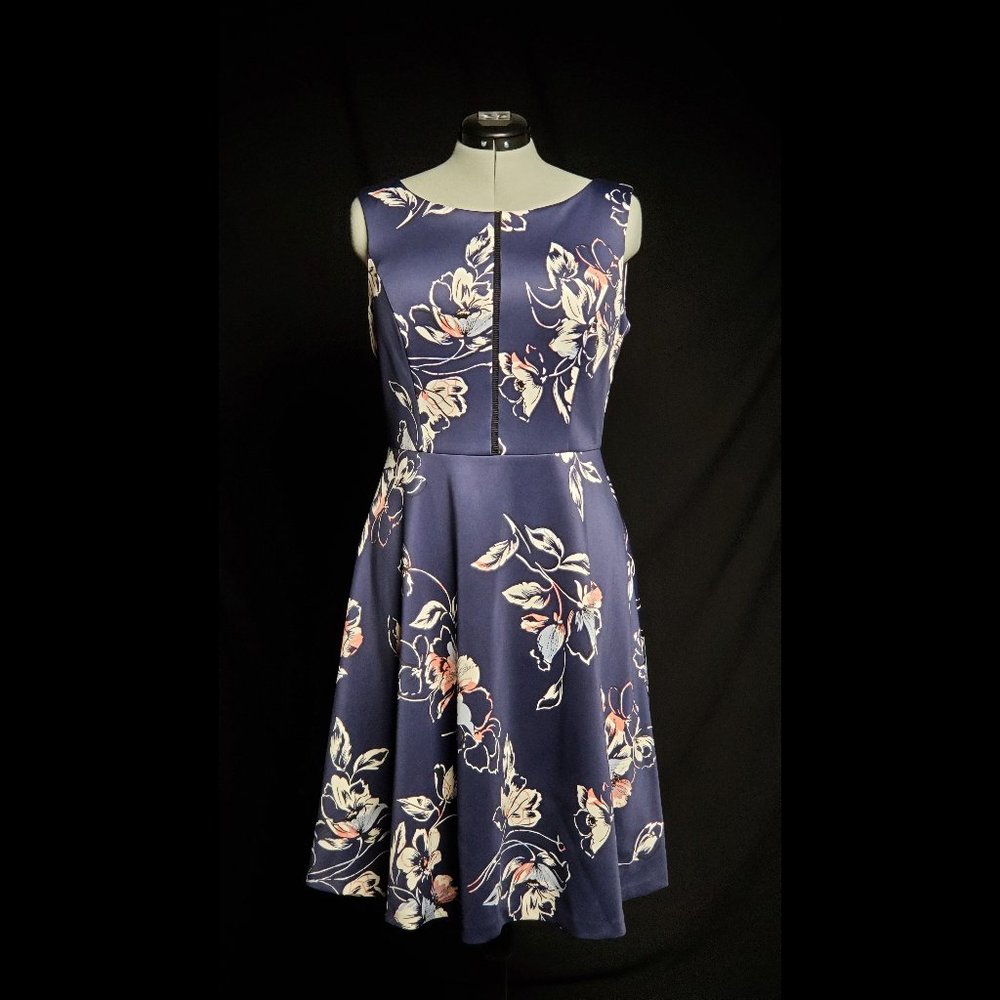 White House Black Market - Sleeveless Knee Dress